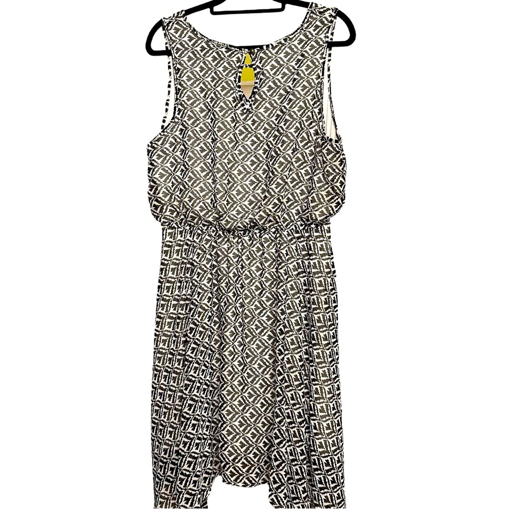 Plus-Size Dress: black & white geometric print handkerchief hi-low keyhole midi